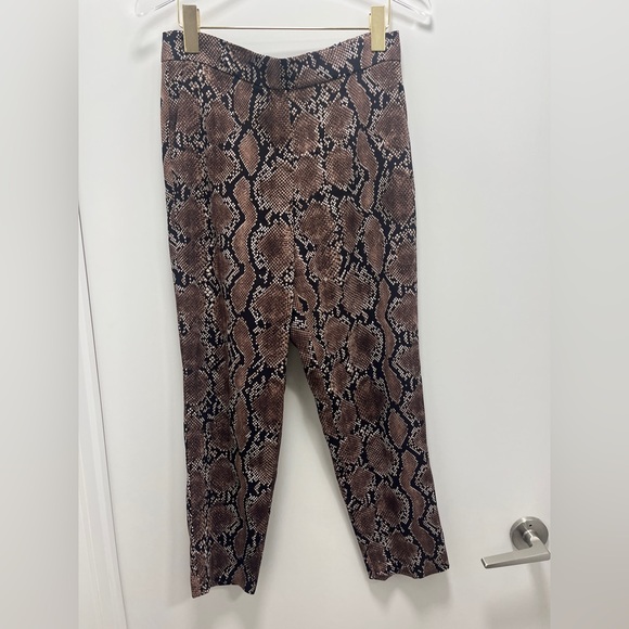 ARITZIA BABATON ATELIER: CONAN" Cropped Pants Size 6 (BLACK-BROWN SNAKE) - Picture 3 of 4